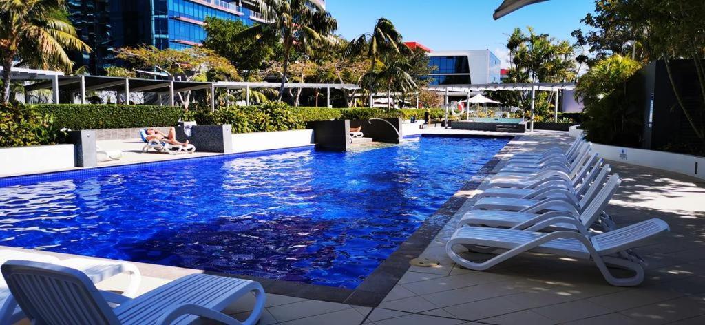 Three-Bedroom Apartment With Amazing View Near Surfers Paradise 골드코스트 외부 사진