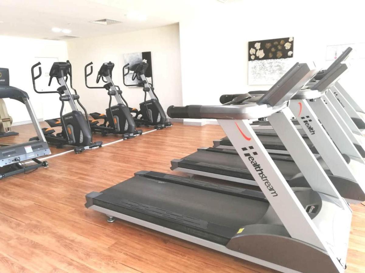 Three-Bedroom Apartment With Amazing View Near Surfers Paradise 골드코스트 외부 사진